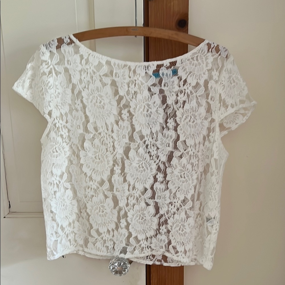 Alice + Olivia White Lace Cap Sleeve Blouse, Women’s medium